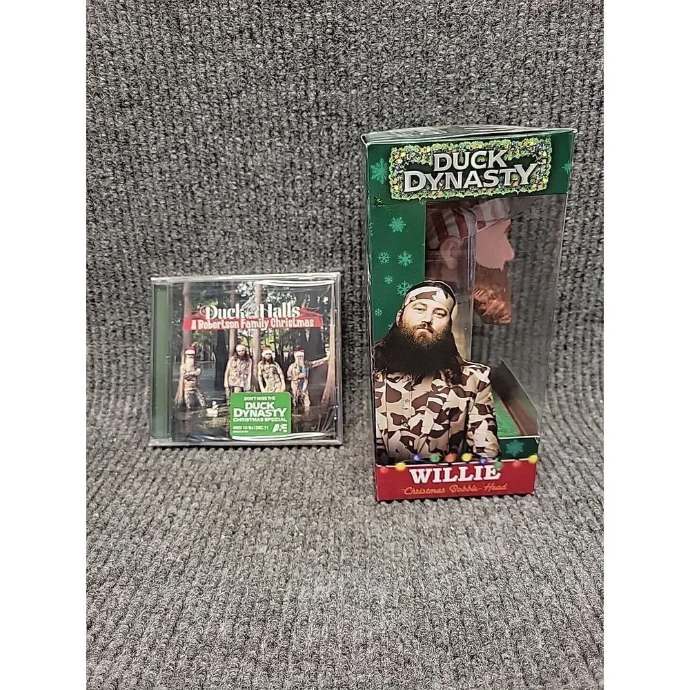 Duck Dynasty Willie Christmas Bobble Head With Robertson Family Christmas CD New
